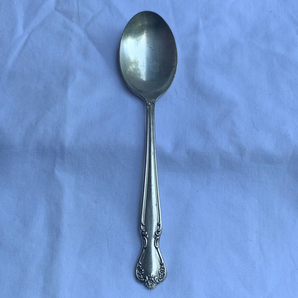 Vintage Rogers & Bro Silver-plate Daybreak Elegant Lady Pattern Table Spoon